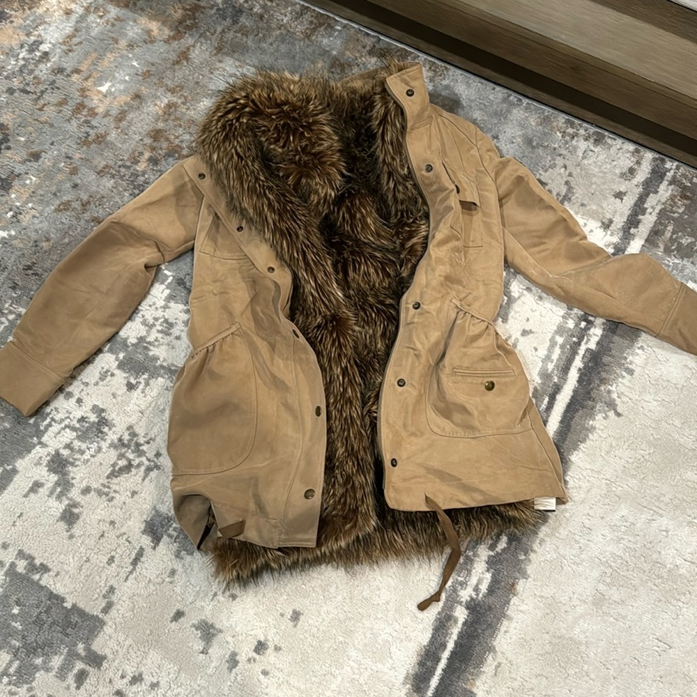 Cutest jacket with faux fur lining